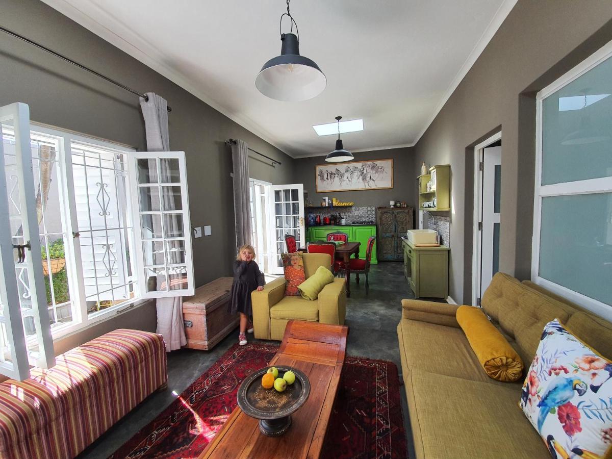 Waterhouse Guest Lodge In Waterkloof Pretoria Luaran gambar