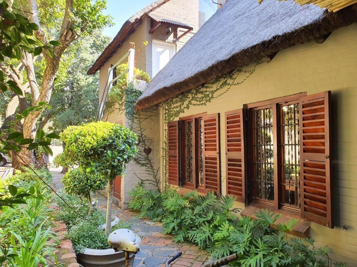 Waterhouse Guest Lodge In Waterkloof Pretoria Luaran gambar