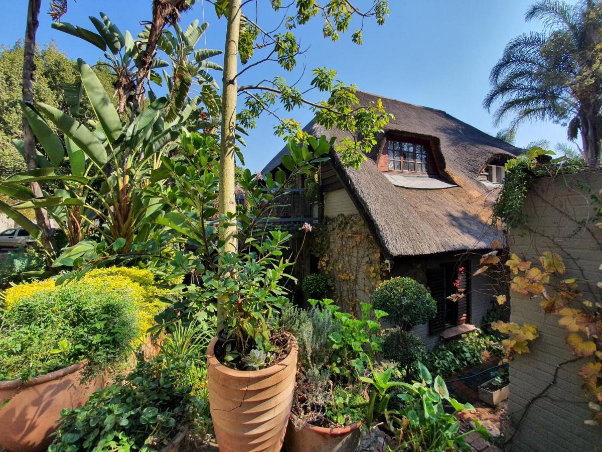 Waterhouse Guest Lodge In Waterkloof Pretoria Luaran gambar