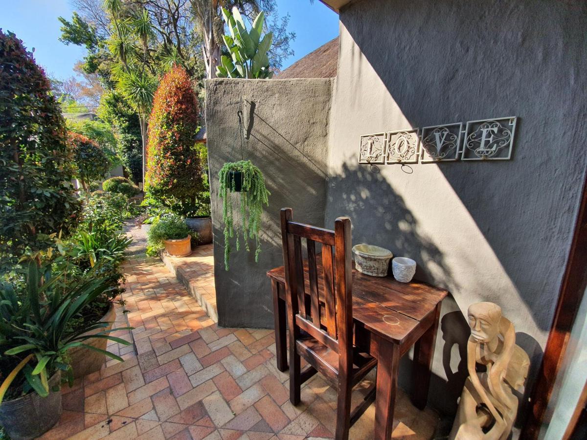 Waterhouse Guest Lodge In Waterkloof Pretoria Luaran gambar