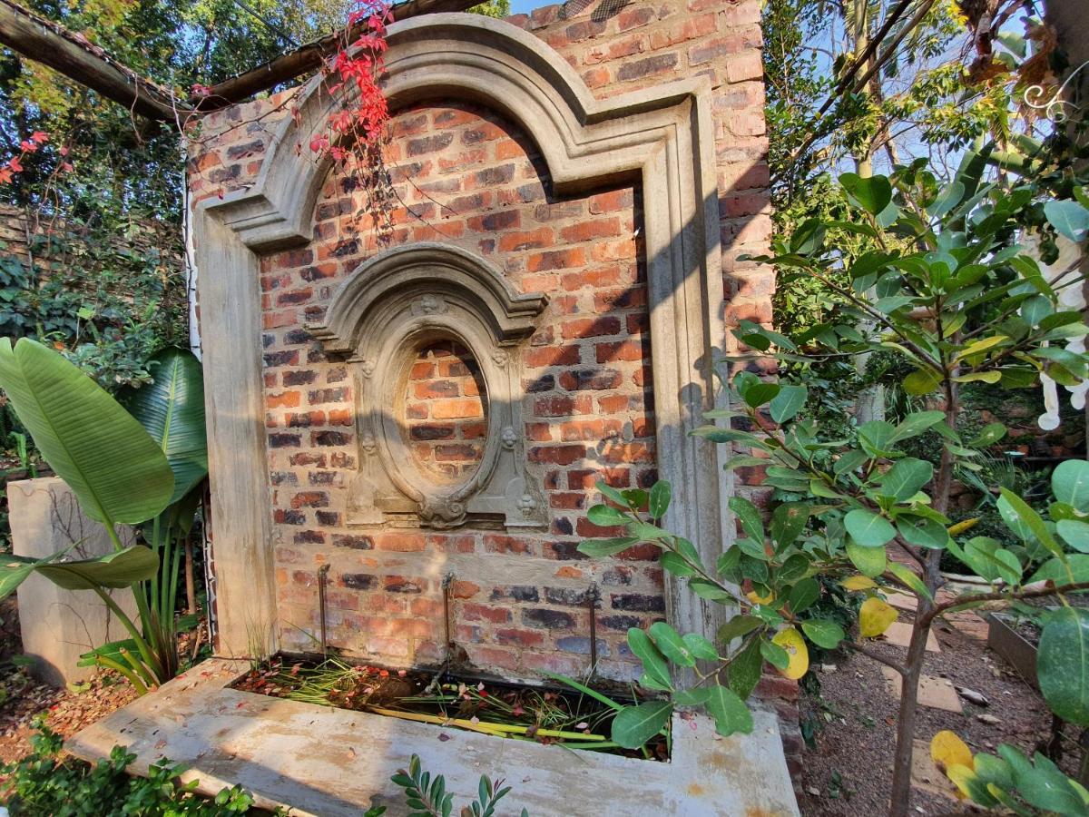 Waterhouse Guest Lodge In Waterkloof Pretoria Luaran gambar